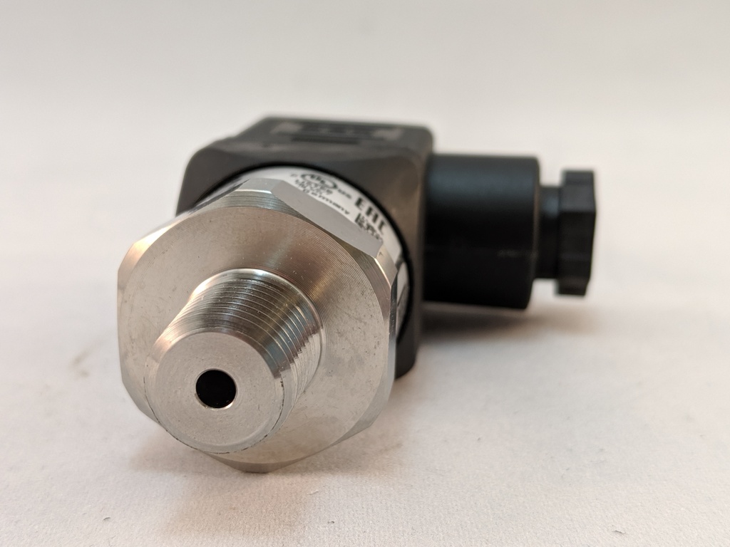 WIKA A-10; 0...5000 psig; 1/4 NPT; 4 ... 20 mA, 2-wire