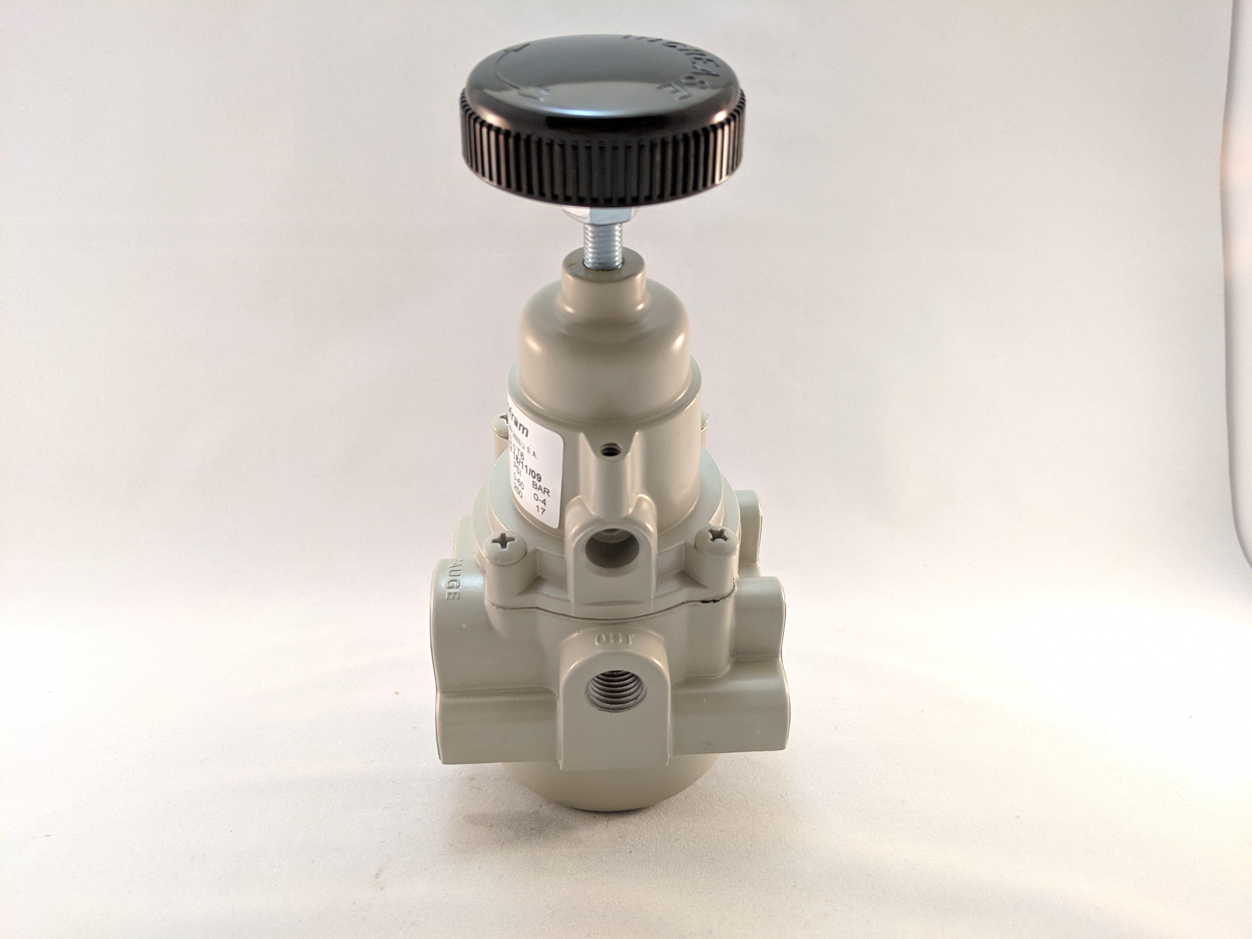 REGULATOR TYPE 50 1/4" PORTS 0-60PSI WITH KNOB